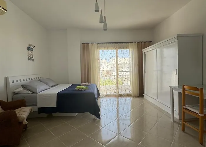 The Ritz Carlton Luxury 1-bedroom *